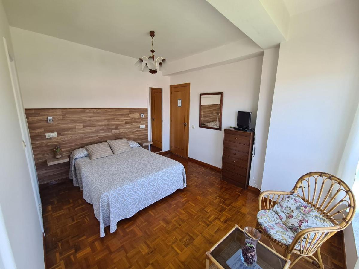 فندق Hostal Playa Atlantica Louro المظهر الخارجي الصورة