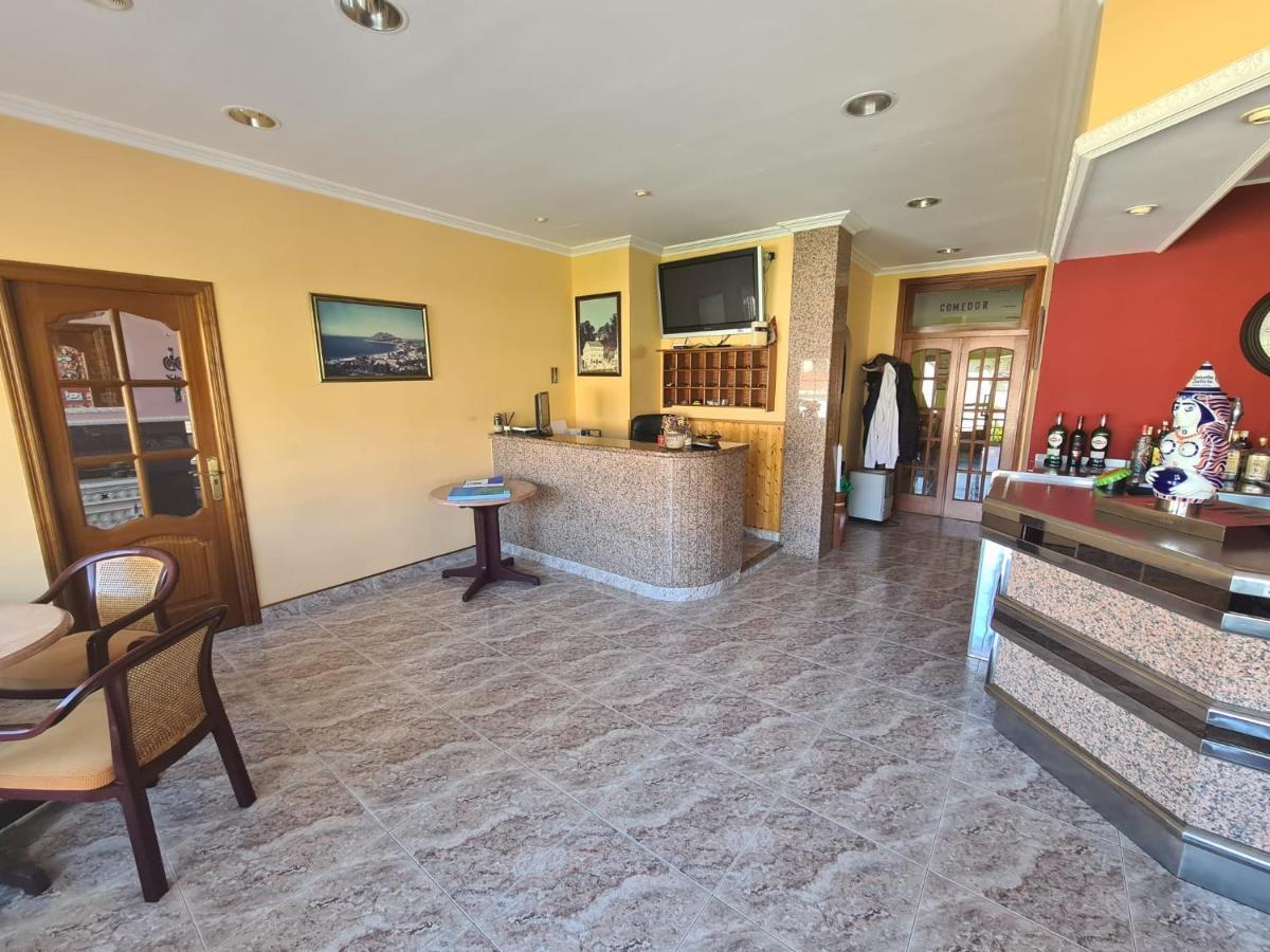 فندق Hostal Playa Atlantica Louro المظهر الخارجي الصورة