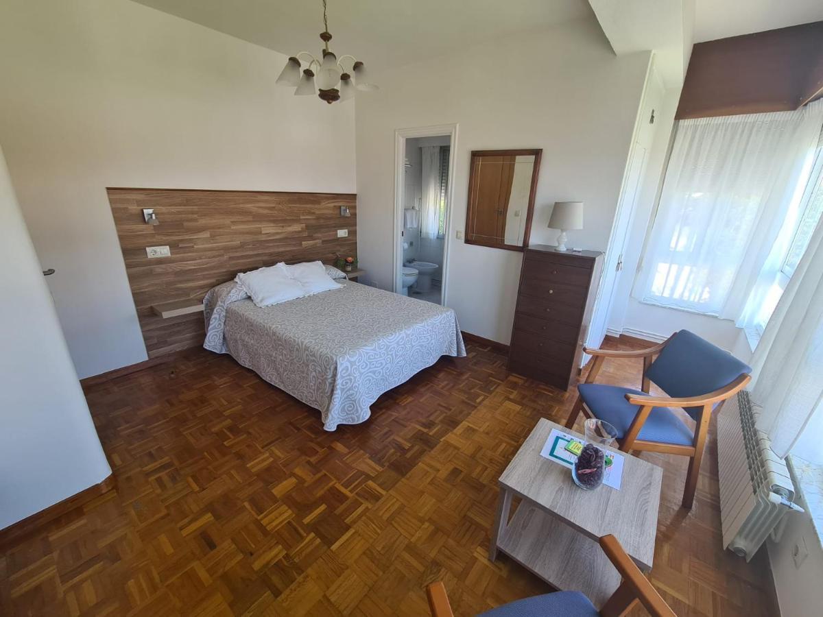 فندق Hostal Playa Atlantica Louro المظهر الخارجي الصورة
