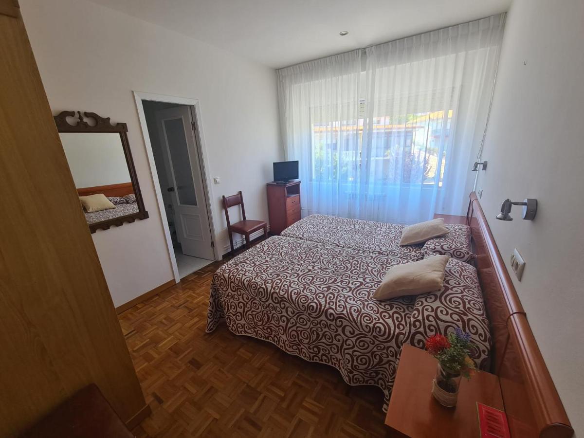 فندق Hostal Playa Atlantica Louro المظهر الخارجي الصورة